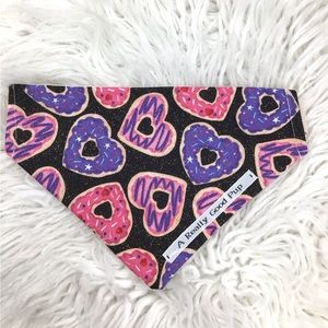 🐶 4 for $16 DOG BANDANA Small ( Sparkle Sugar Cookie )
